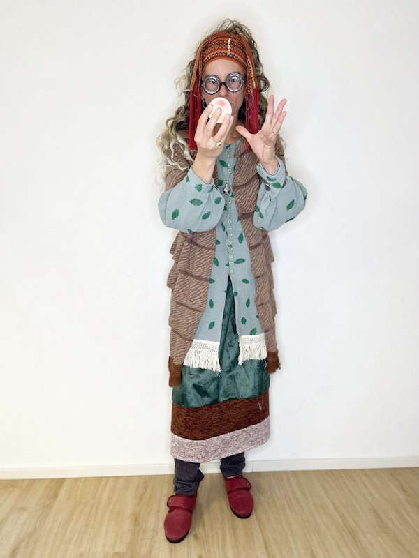 Professor Trelawney costume from the Harry Potter movies - ideal for Halloween or cosplay.