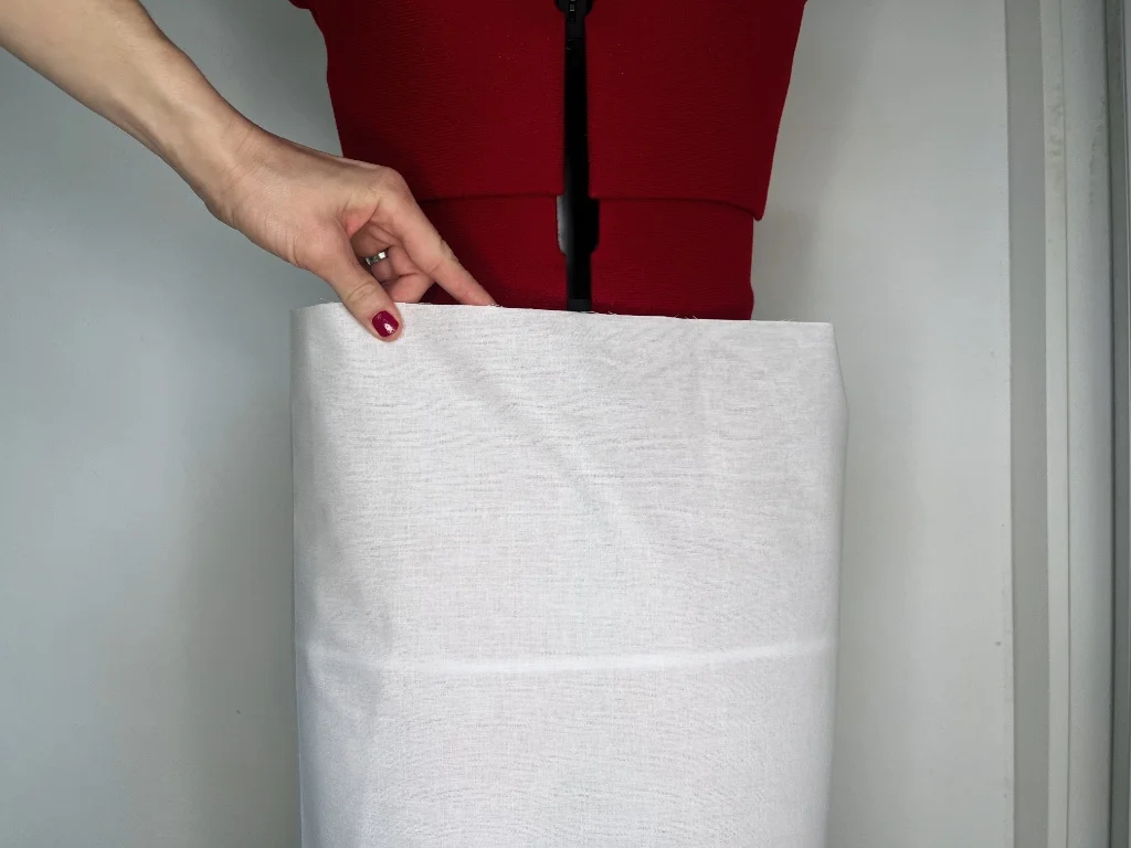 A no-shaping approach in basic skirt pattern design.